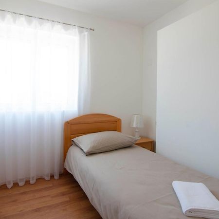 Vacation Villa Matic With 7 Bedrooms Sinj Exterior foto